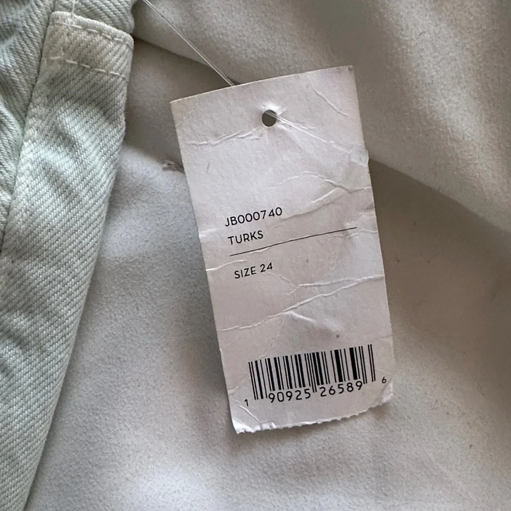 J Brand Women's Light Blue Jean Shorts - Picture 3 of 6